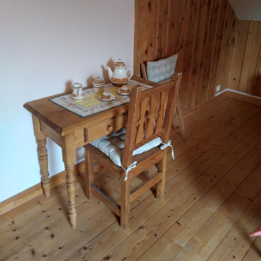 Bed and Breakfast Les Dames De La Saugiat Le Fied Экстерьер фото