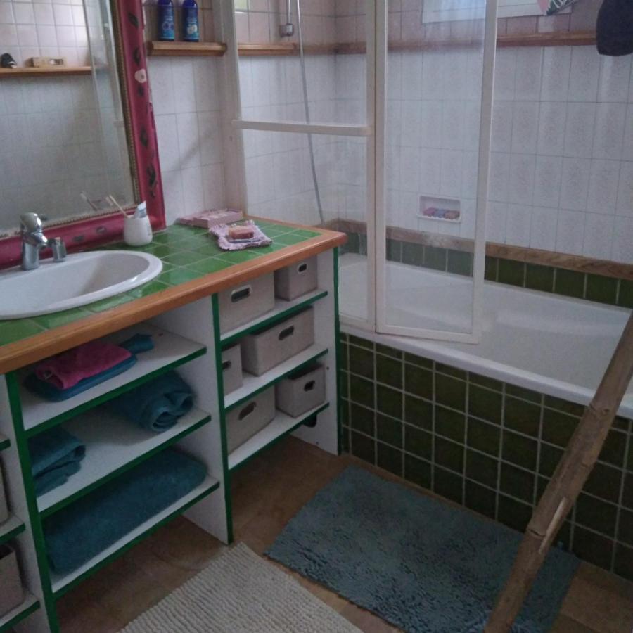 Bed and Breakfast Les Dames De La Saugiat Le Fied Экстерьер фото