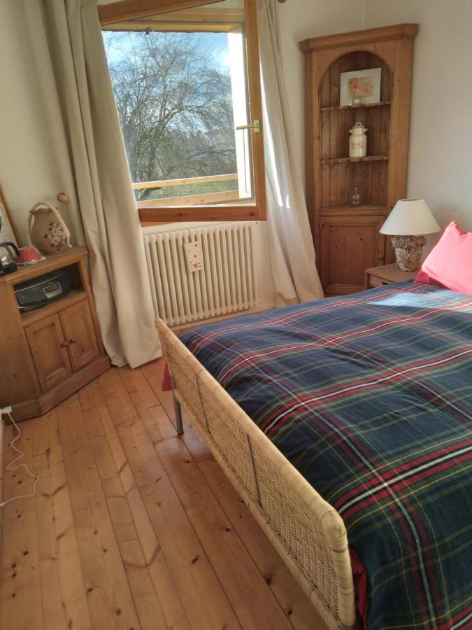 Bed and Breakfast Les Dames De La Saugiat Le Fied Экстерьер фото