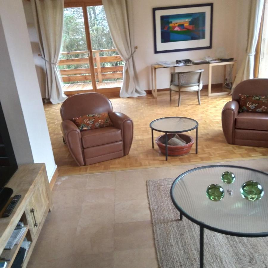 Bed and Breakfast Les Dames De La Saugiat Le Fied Экстерьер фото