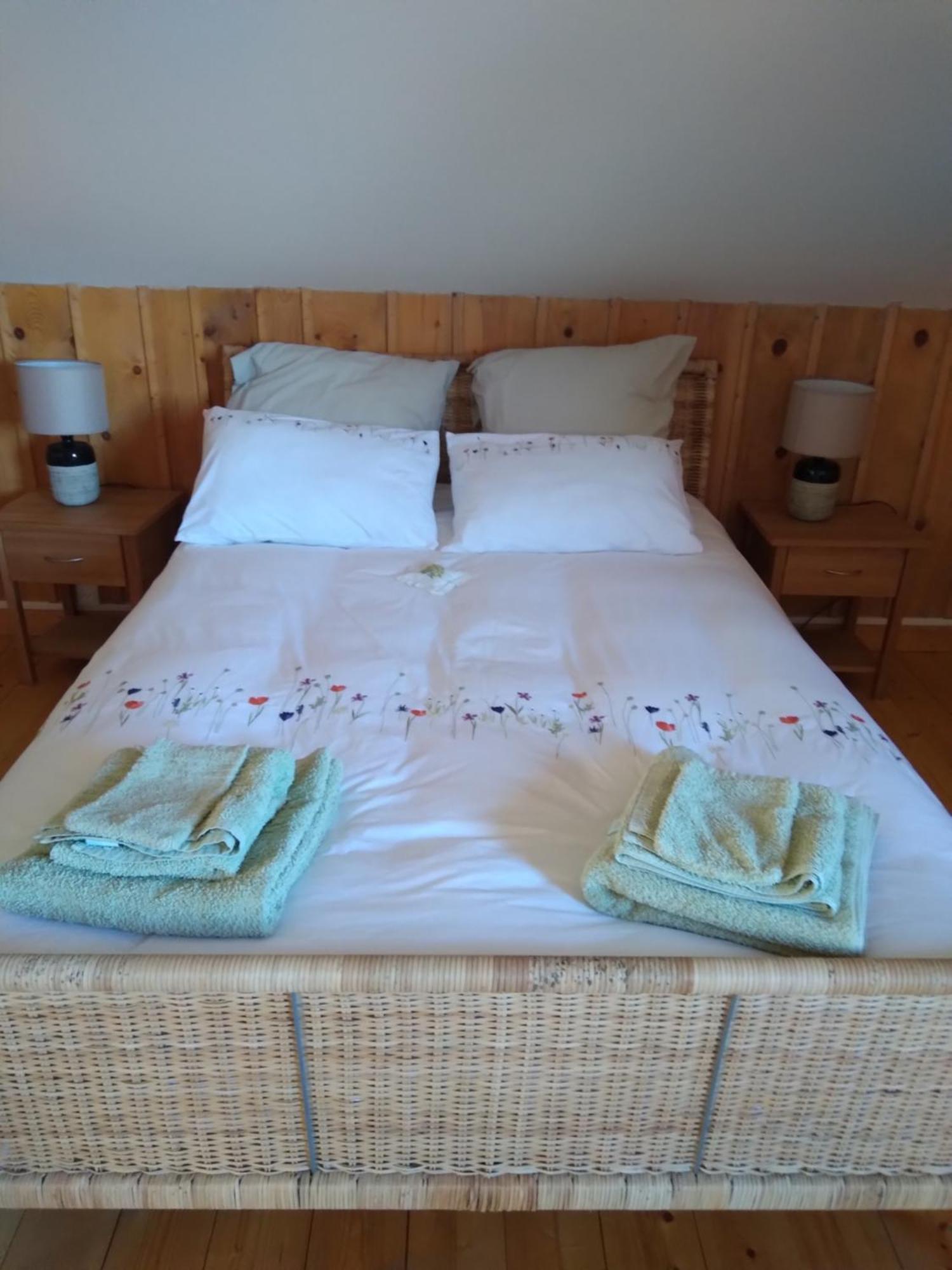 Bed and Breakfast Les Dames De La Saugiat Le Fied Экстерьер фото